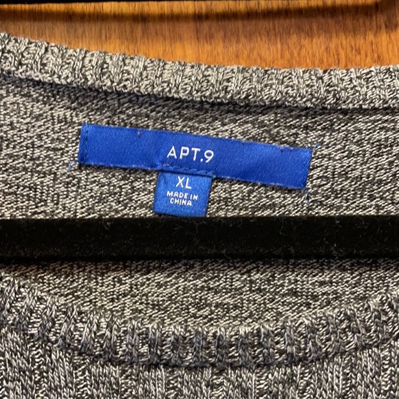 Apt 9 tunic - Picture 2 of 5